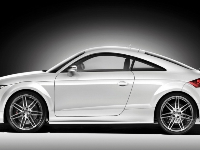 Автомобиль Audi TT