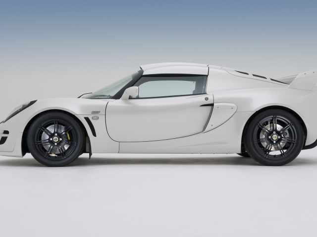 Спорткар Lotus Exige S
