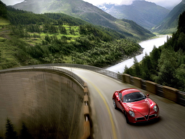 Проезжая плотину