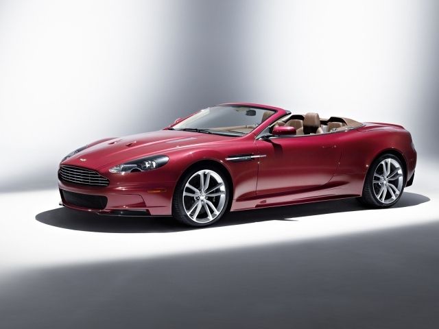 Красный кабриолет