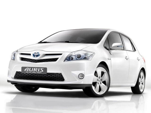 Toyota Auris HSD гибрид