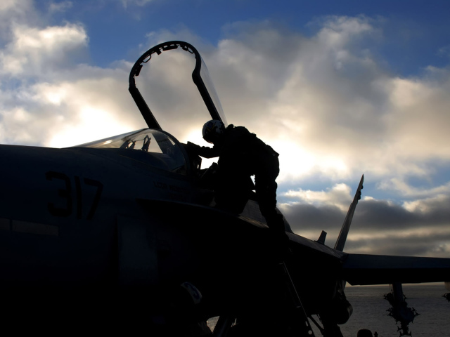 Военная авиация / после полета