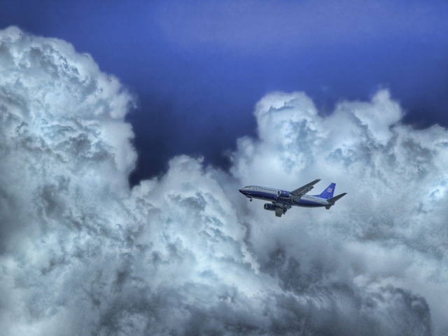 Полет над облаками