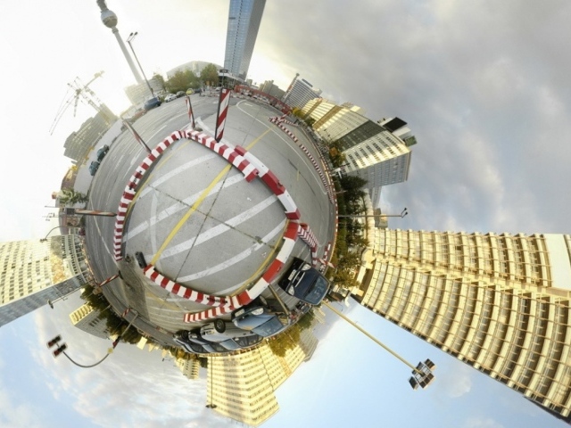 Маленький мир