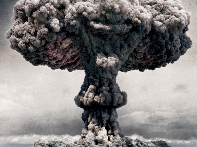 Ядерный гриб / Радиоактивные облака