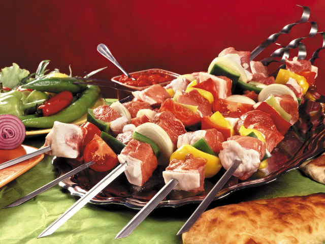 Шампуры с шашлыком