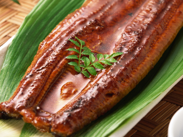 Рыба на пальмовом листе