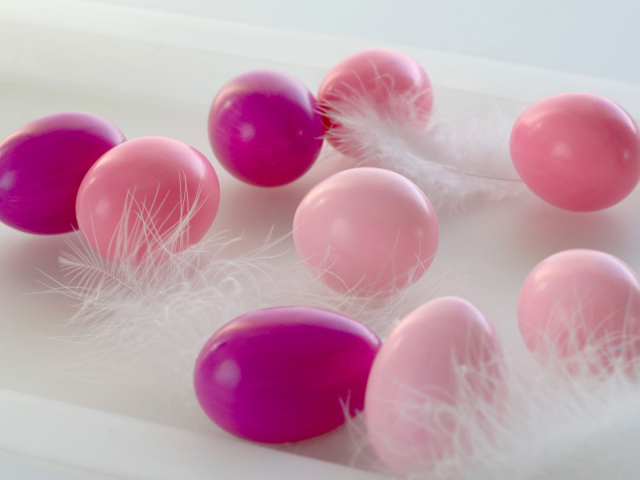 Яркие Пасхальные яйца