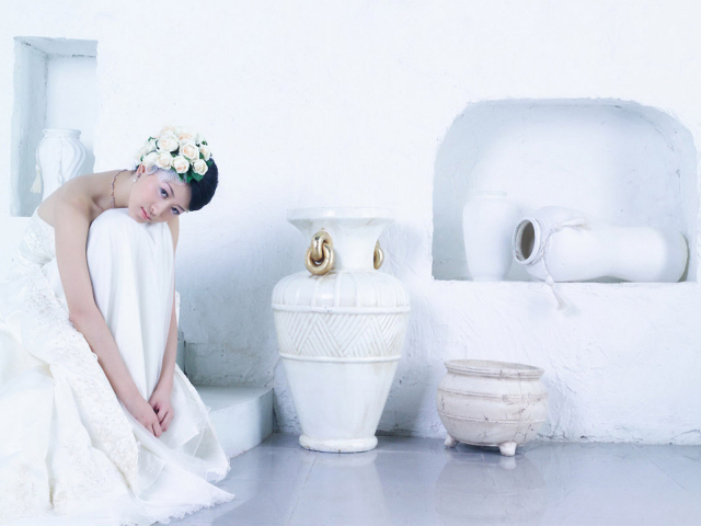 Белое платье