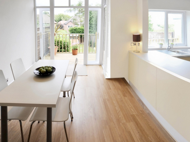 Кухня и столовая