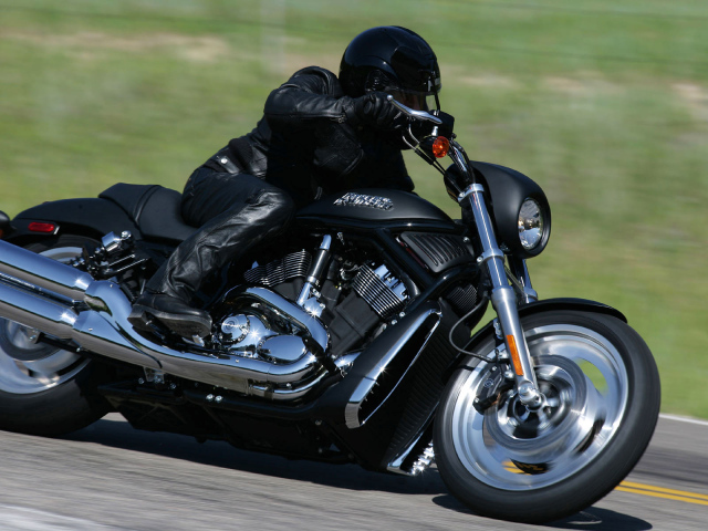 Harley Davidson черный гонщик