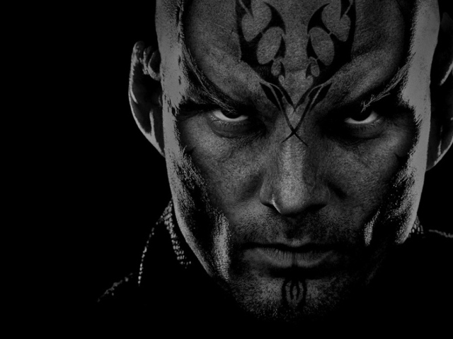 антигирой фильма Звездный путь / Star Trek 2009