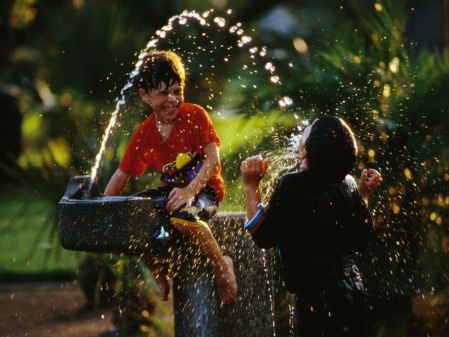 Маленькие хулиганы
