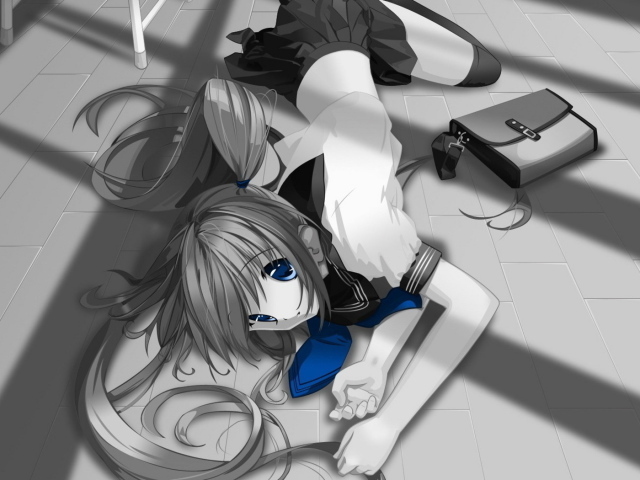 Школьница на полу