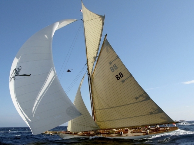 Гонка на яхте