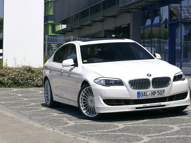 БМВ Б5 Би-Турбо 2011