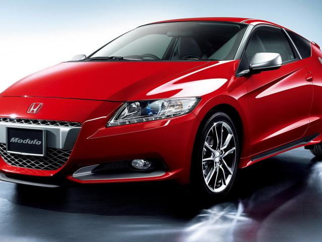 Honda CR-Z в красном