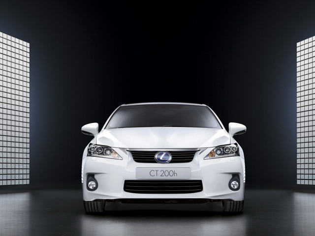 Лекcус СТ 200