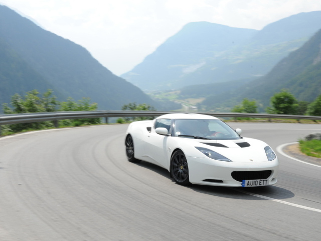 White Lotus-Evora