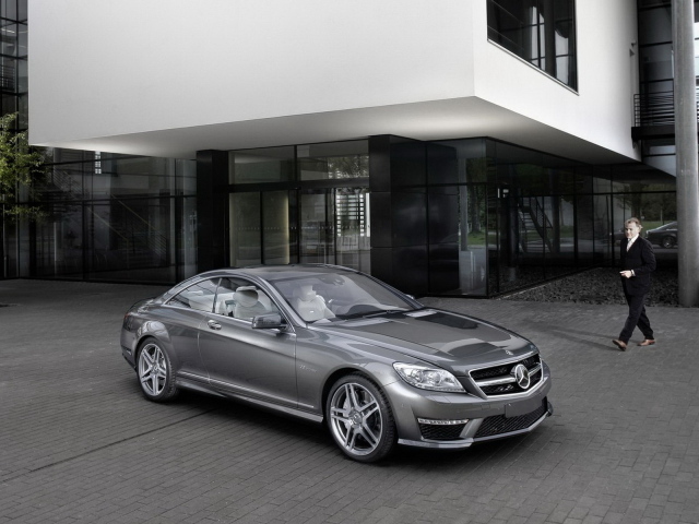 Инновационные технологии Мерседес Бенц CL63 AMG