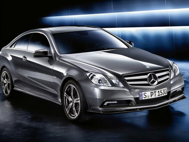 Mercedes-Benz E350 CGI Coupe Sport