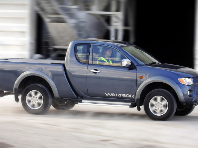 Митцубиси L200