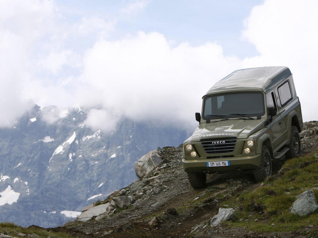 Ивеко Кампагнола спускаясь со склона