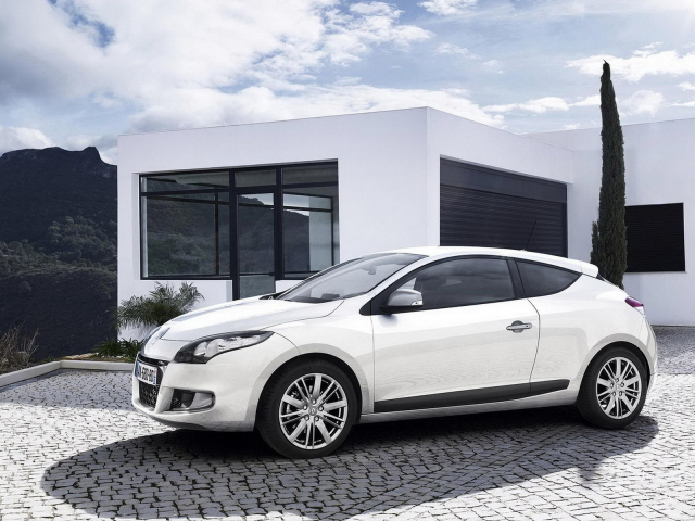 Новый Рено Меган Купе