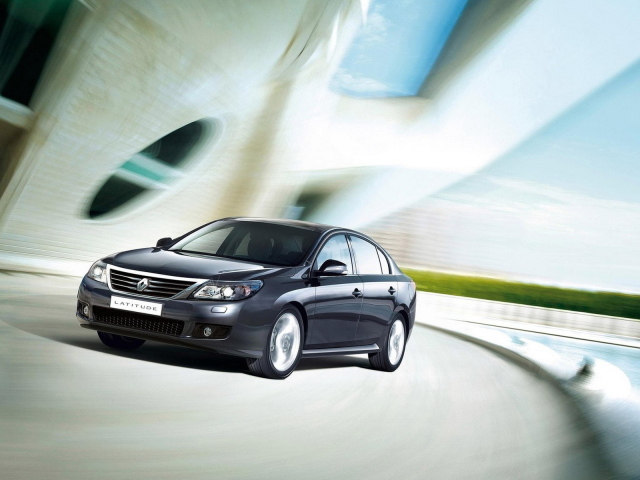 Renault-Latitude 2011