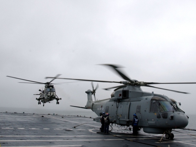 Вертолеты на авианосце