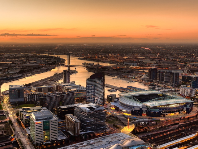 Высоко над городом