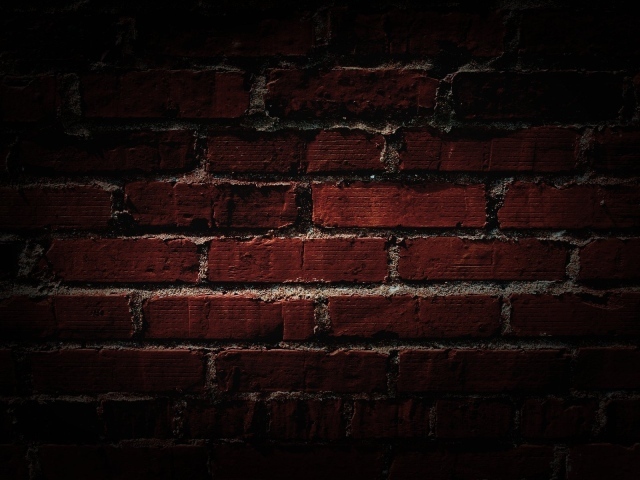 Кирпичная стена