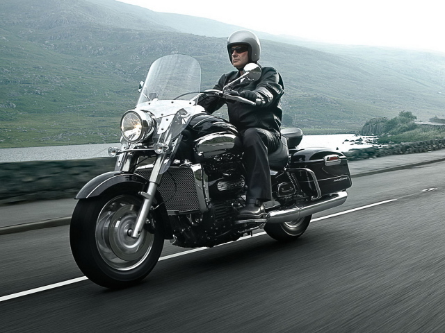 Триумф Рокет в движении