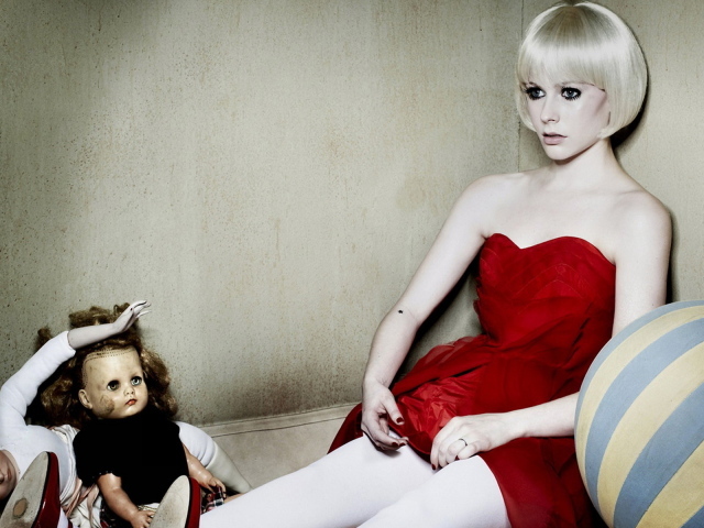 Аврил Лавидж - игрушка