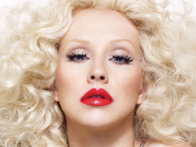 Шикарная блондинка Кристина Агилера