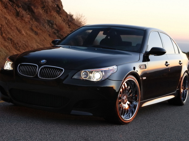 Currency Motors BMW M5