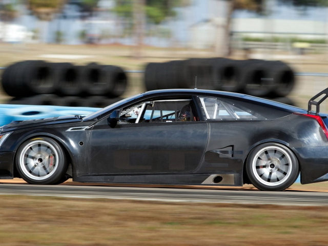 new Cadillac-CTS-V Coupe