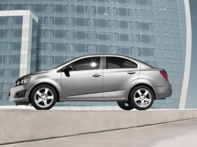 Chevrolet-Aveo Sedan 2012