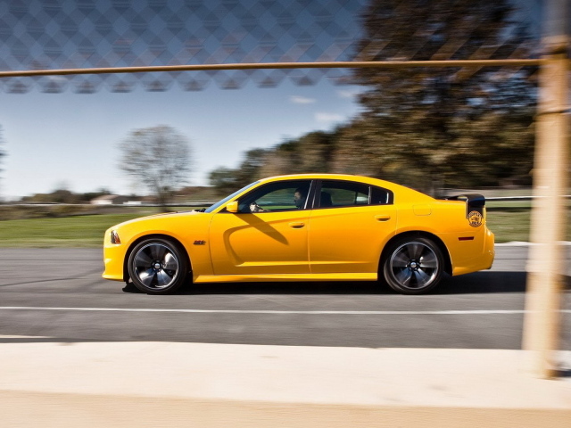 Dodge-Charger SRT8
