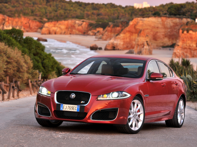 новый Jaguar XFR