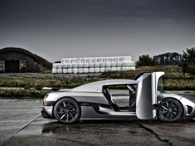 2011-Koenigsegg-Agera