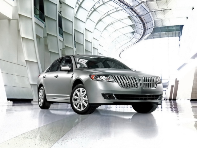 2011-Lincoln-MKZ