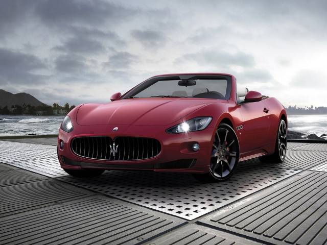 2012 Maserati-GranCabrio Sport