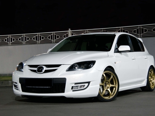 Mazda 3 MPS, белая