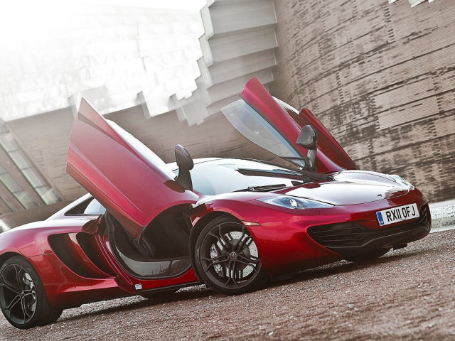 McLaren-MP4-12C