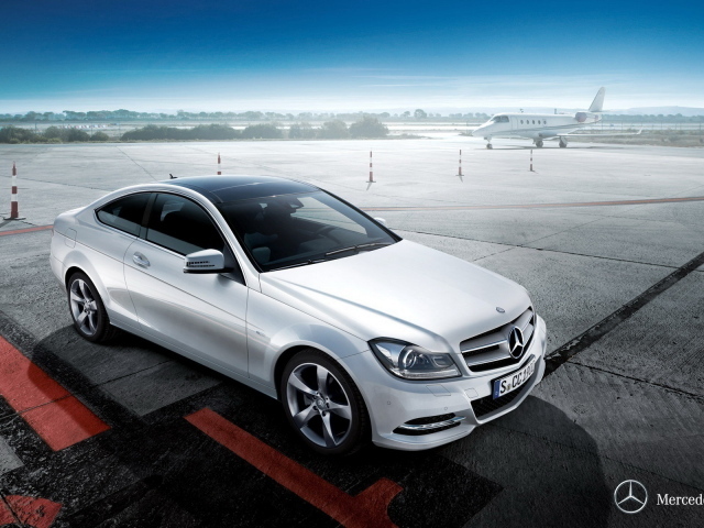 Mercedes-Benz-C63 AMG