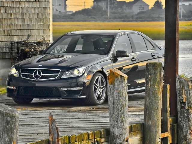 Mercedes-Benz-C63 AMG