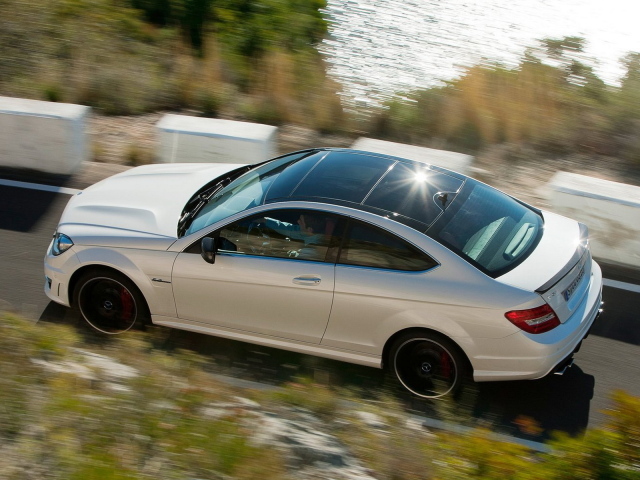 Mercedes-Benz-C63 AMG Coupe