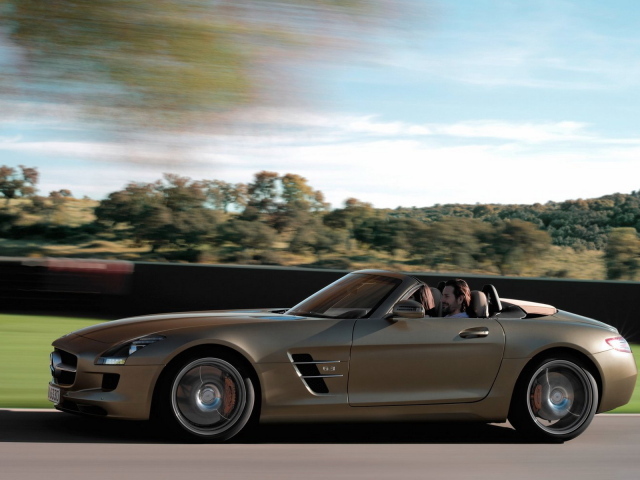 Mercedes-Benz-SLS-AMG Roadster