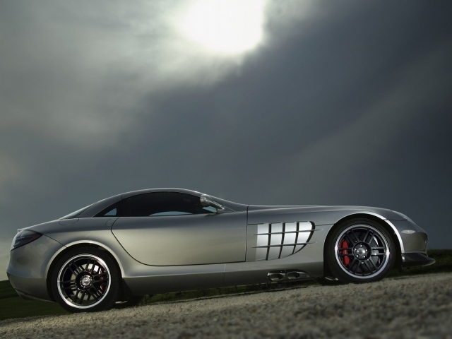 Mercedes Benz Mclaren SLR